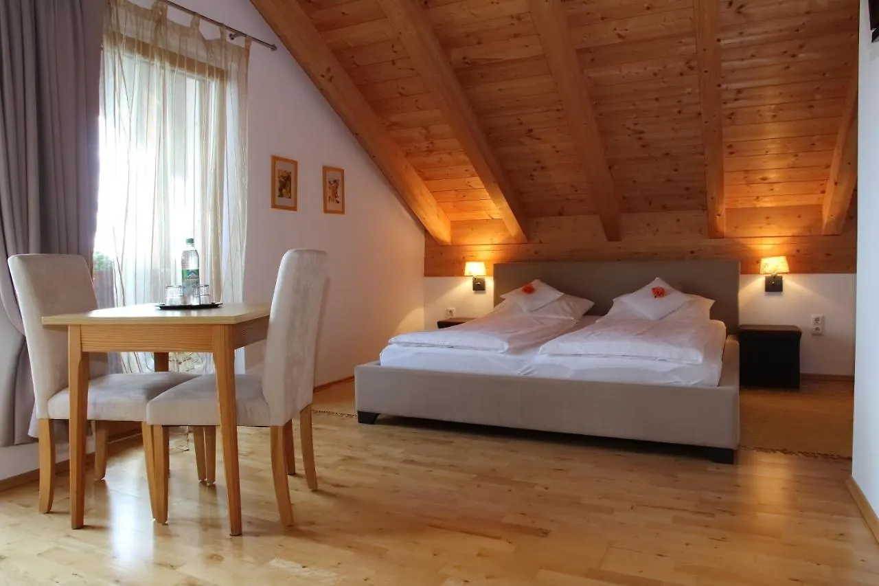 Gaestehaus Burgmayr Sauerlach Germany